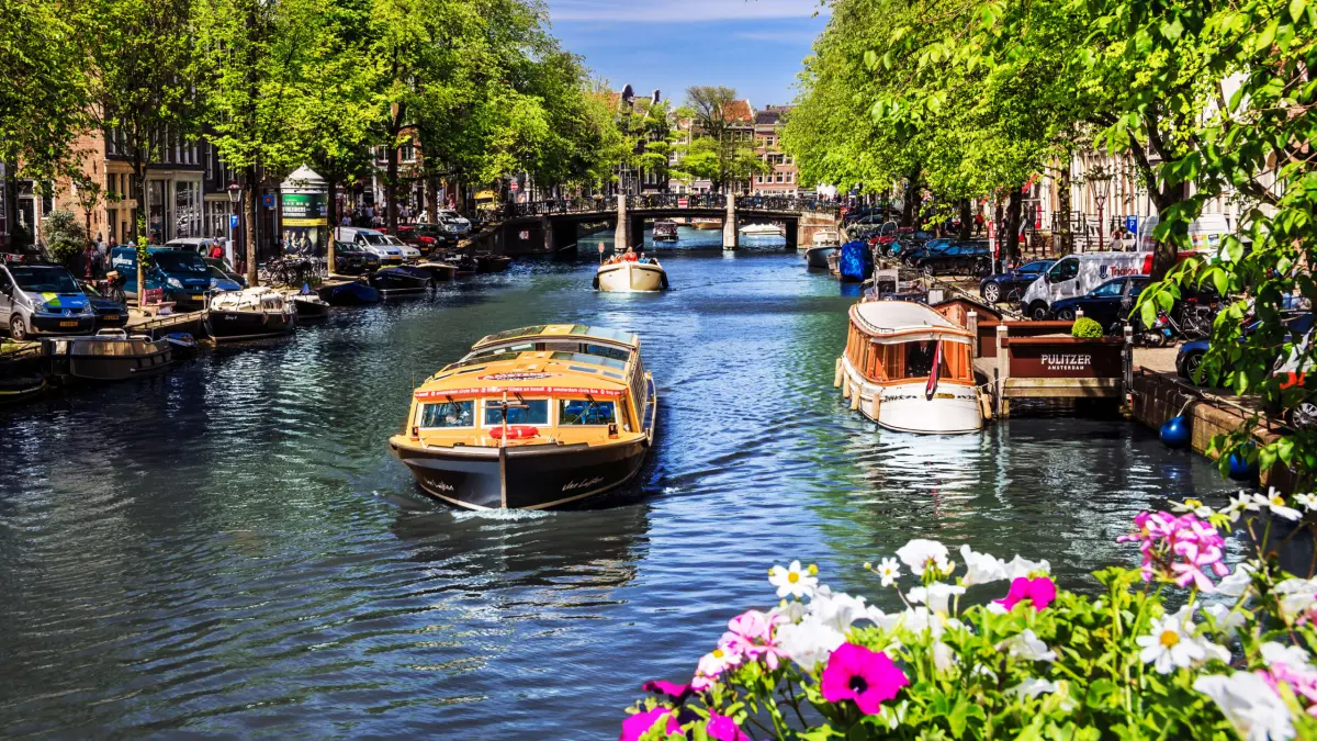 Amsterdam Kanalları ve Kanal Köprüleri - Amsterdam Gezilecek Yerler Listesi