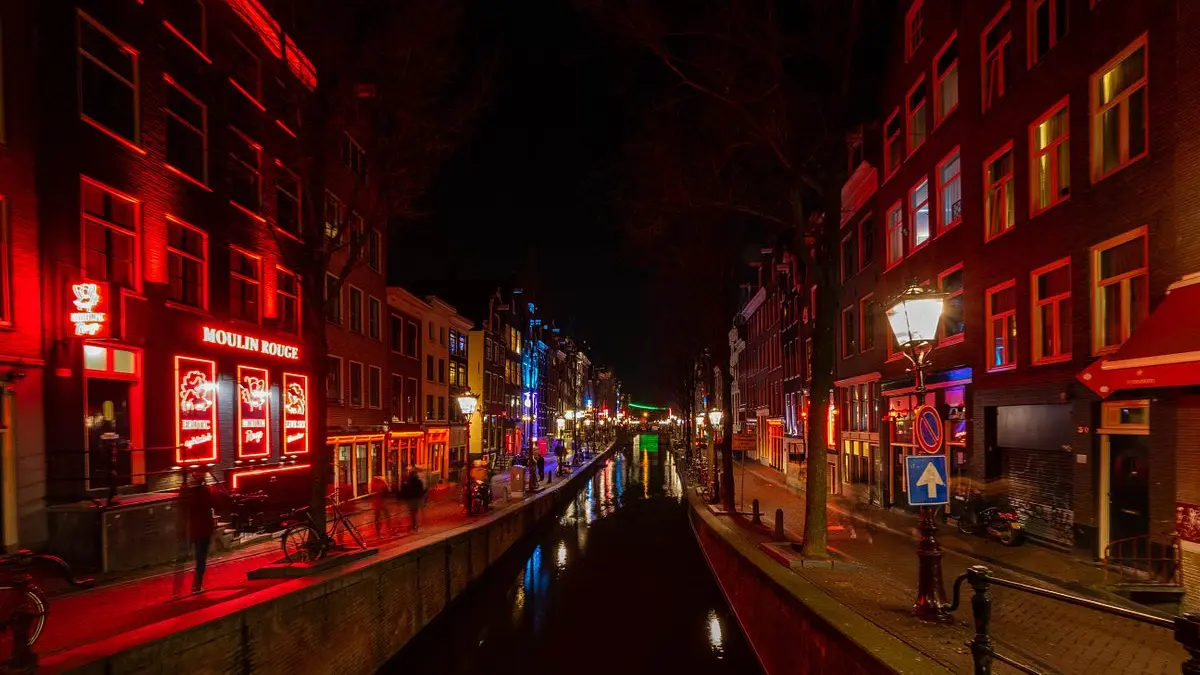 Red Lights Bölgesi (Red Light District) - Amsterdam Gezilecek Yerler Listesi