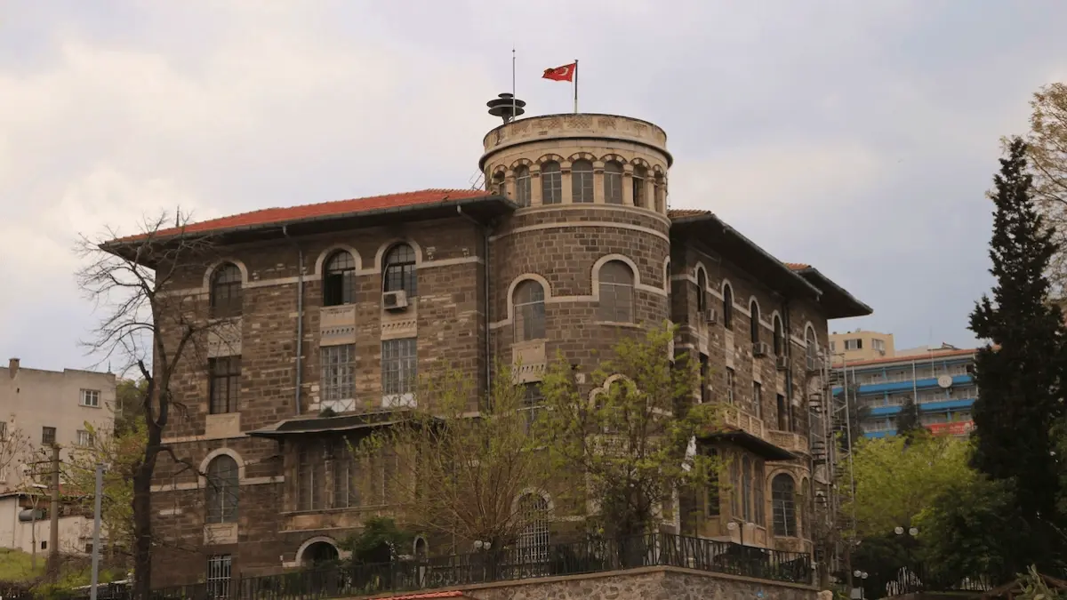 İzmir Arkeoloji ve Etnografya Müzesi
